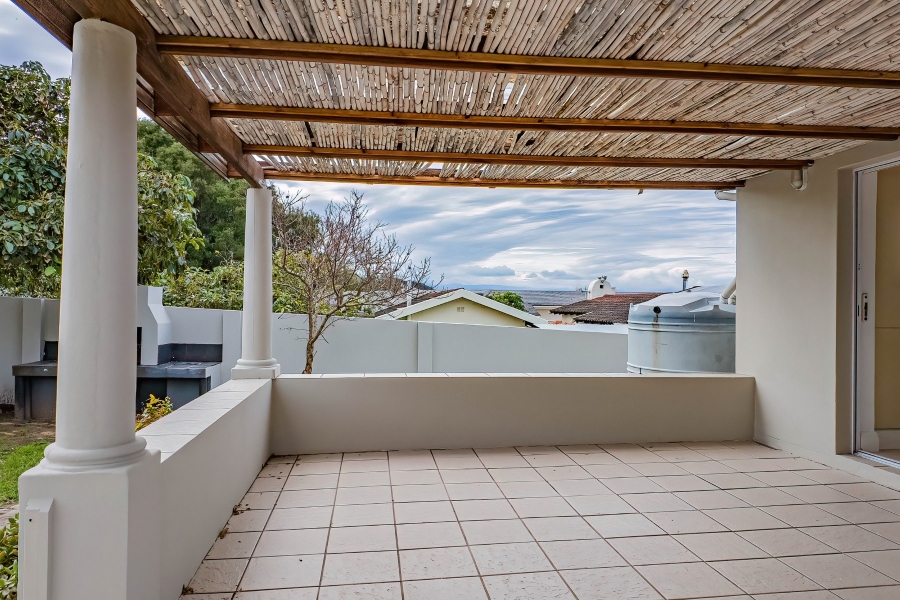 3 Bedroom Property for Sale in Upper Robberg Western Cape